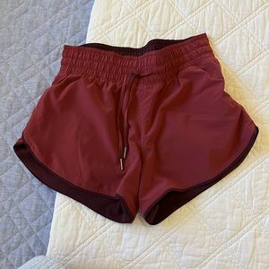 Lululemon choose a side reversible 3” shorts